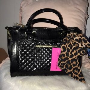 Betsey Johnson Satchel Purse w/ shoulder strap. BNWT